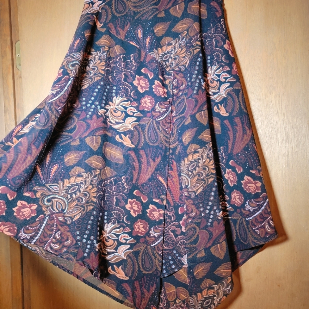 High Waisted Floral/Paisley Asymmetrical Layered Midi Twirly Skirt Size PS